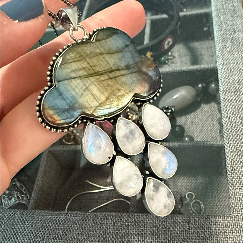 Labradorite and Moonstone Cloud Pendant Necklace - Picture 2 of 2